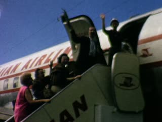 Hawaiian Airlines - Home Movie Clips