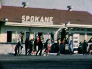 United Airlines - Home Movie Clips