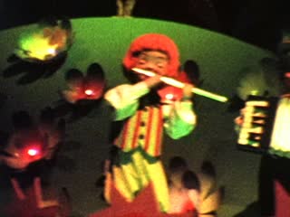 It's a Small World - Home Movie Clips
