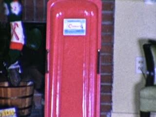 Let's All Sing with the Chipmunks - Home Movie Clips