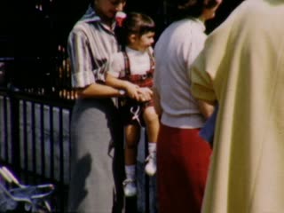 Zoo Animals - Home Movie Clips