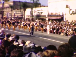 Parades - Home Movie Clips