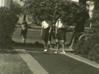 Miniature Golf - Home Movie Clips