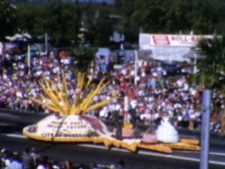 Rose Parade - Home Movie Clips