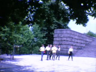 Bismarck Monument - Home Movie Clips