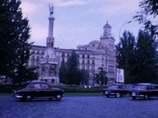 Monumento a Colon - Home Movie Clips