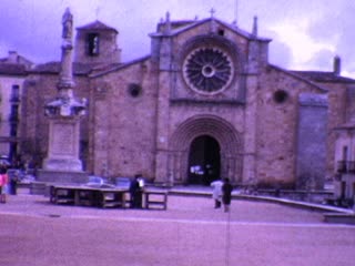 Iglesia de San Pedro - Home Movie Clips