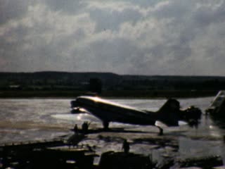 Taxiing - Home Movie Clips