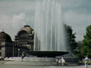 Wagenbachbrunnen Fountain, Lucerne - Home Movie Clips