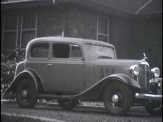 Rolls-Royce Saloon - Home Movie Clips