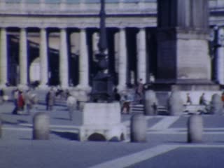 St. Peter's Square - Home Movie Clips