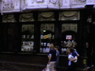 Dieu et mon droit - Home Movie Clips